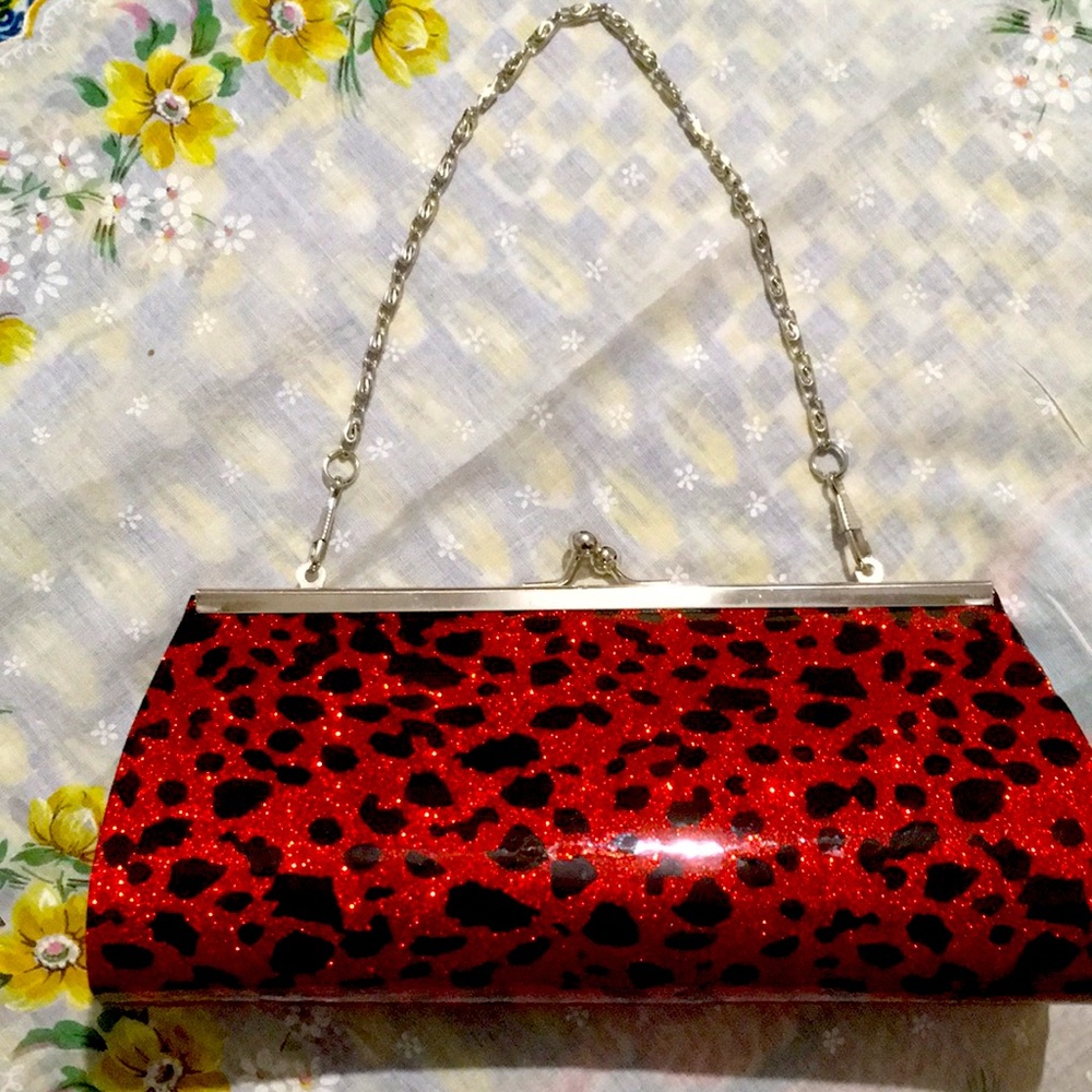 NWOTS Red & Black Glitter Leopard Print Hard Vinyl Handbag Clutch Chain Handle
